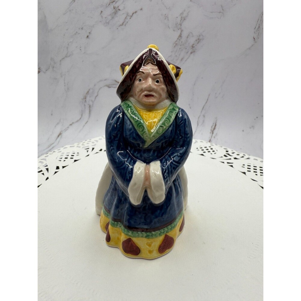 Royal Doulton Alice Series Queen Of Hearts Figurine‎ Beswick 1974